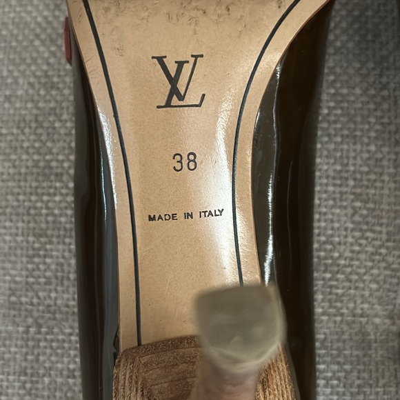 Louis Vuitton Ladies Pumps - Picture 7 of 10